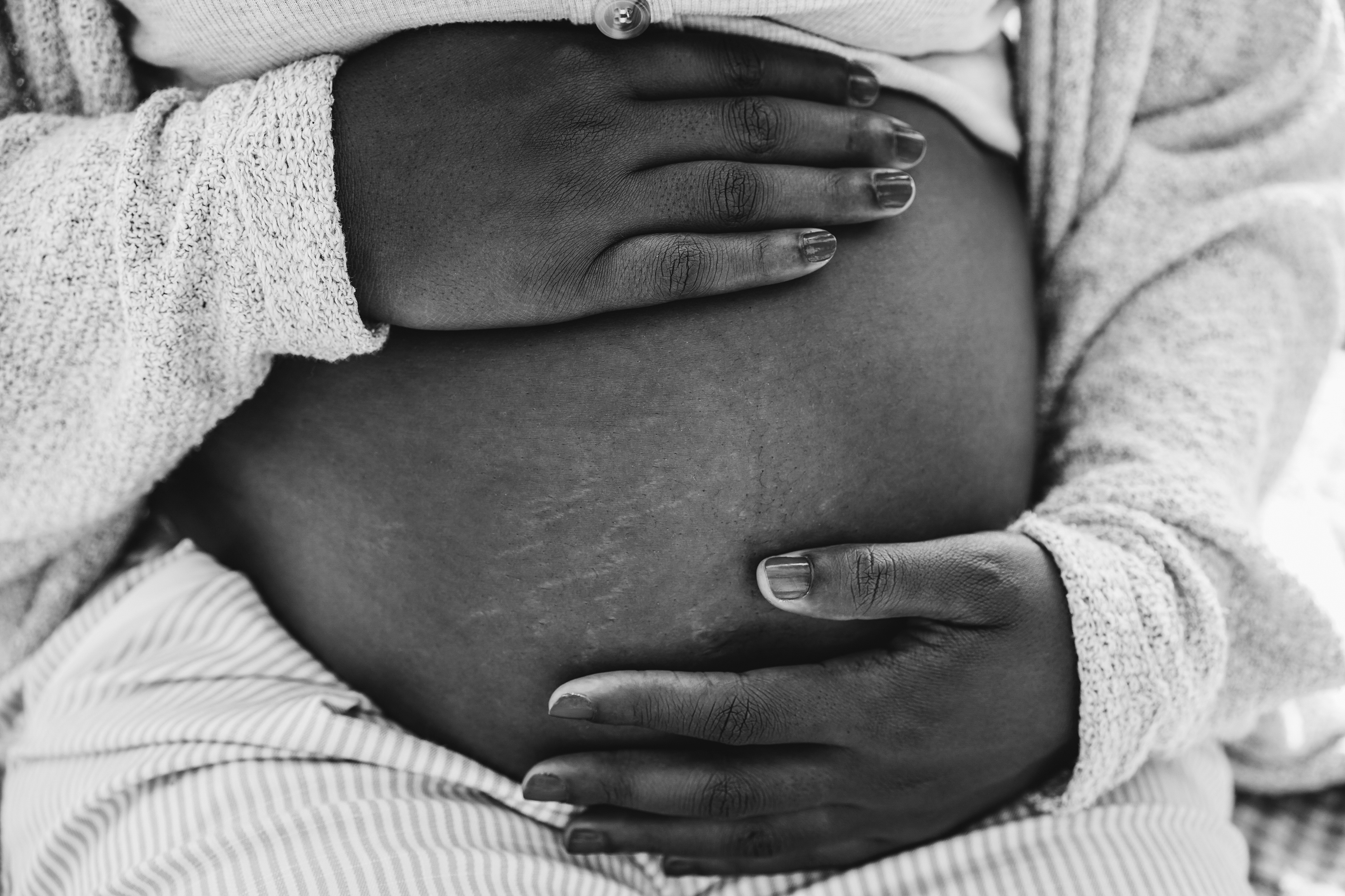 Maternity session, studio